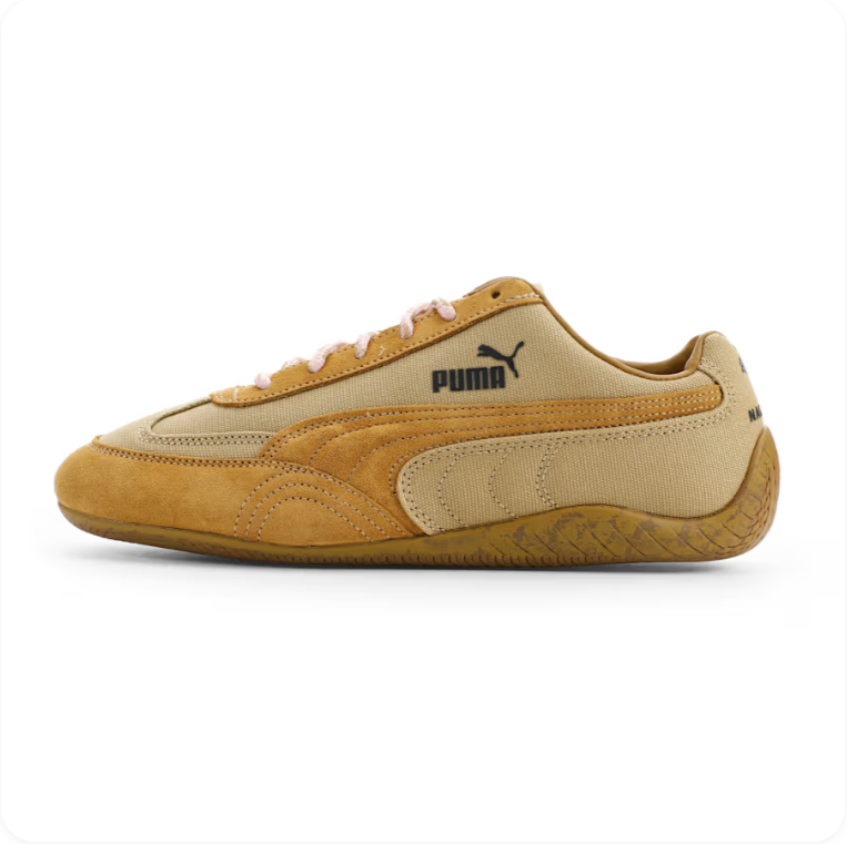 Puma Speedcat OG Sand Wheat Blush Pink – Side profile view showing cream upper, wheat Formstrip and blush laces